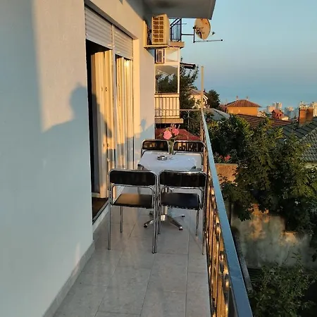 Magnolija Πανσιόν